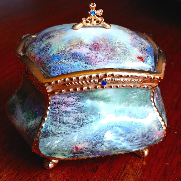 Thomas Kinkade Other - 2003 Thomas Kinkades Blessing "Find Peace" Music box No. B1746 Amazing Grace